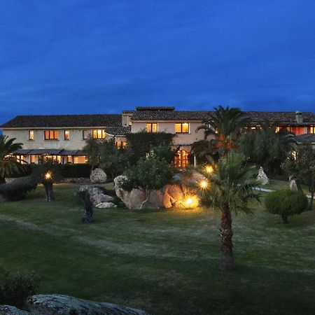 Hotel Pulicinu Baja Sardinia Zewnętrze zdjęcie