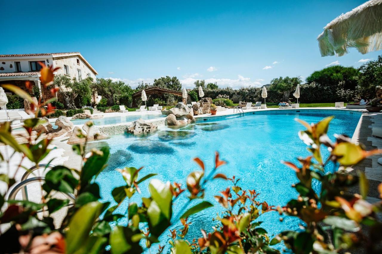 Hotel Pulicinu Baja Sardinia Zewnętrze zdjęcie