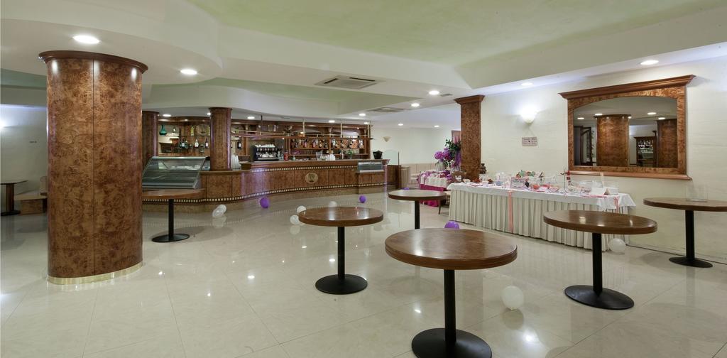 Hotel Pulicinu Baja Sardinia Zewnętrze zdjęcie