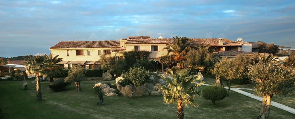 Hotel Pulicinu Baja Sardinia Zewnętrze zdjęcie