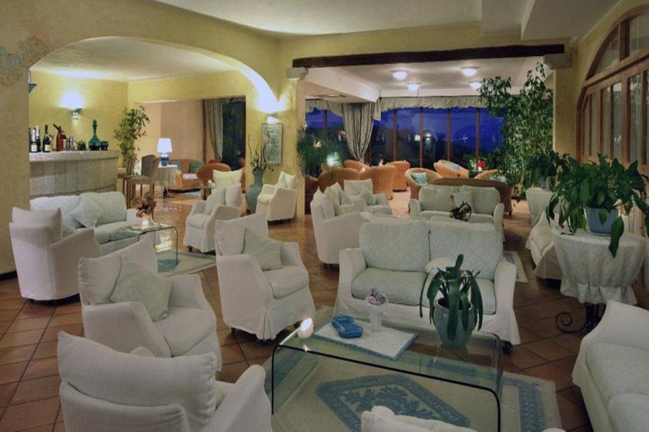Hotel Pulicinu Baja Sardinia Zewnętrze zdjęcie
