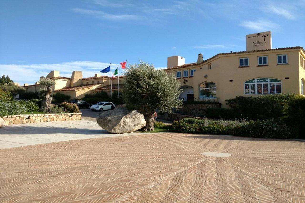 Hotel Pulicinu Baja Sardinia Zewnętrze zdjęcie