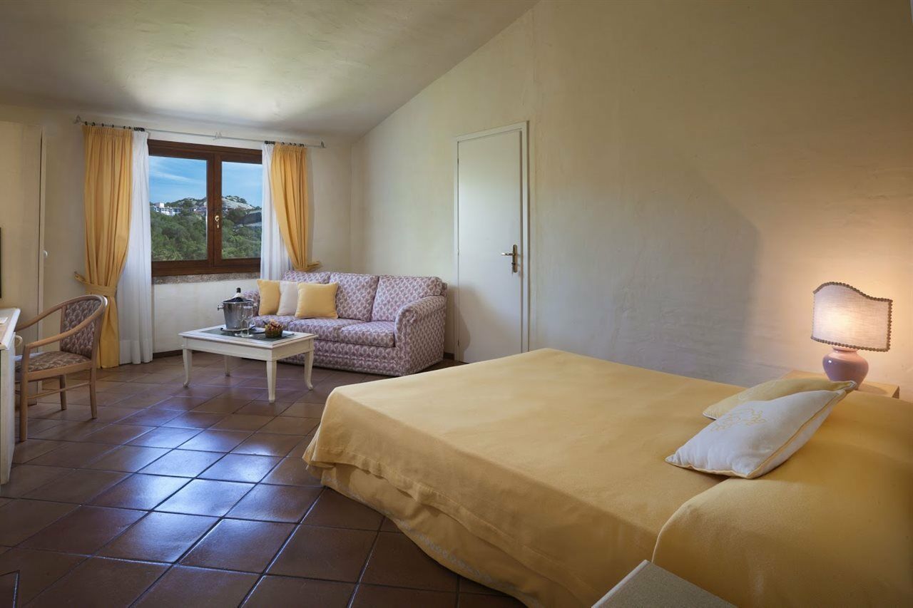 Hotel Pulicinu Baja Sardinia Zewnętrze zdjęcie